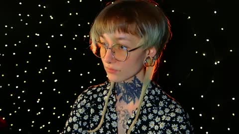 Snapshot of littlespacemouse chatting on December 21, 2024, 2:15 pm Niki  free tg channel with some photos gifs and info about streams  online show from December 21, 2024, 2:15 pm