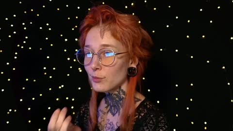 Snapshot of littlespacemouse chatting on February 7, 2025, 11:01 am Niki  free tg channel with some photos gifs and info about streams  online show from February 7, 2025, 11:01 am