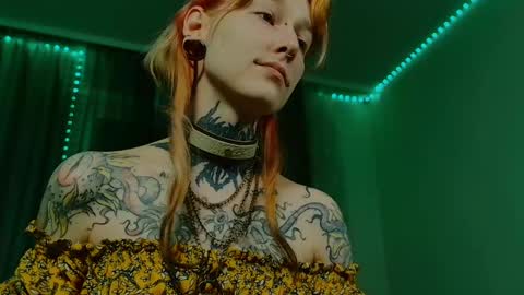 Snapshot of littlespacemouse chatting on February 21, 2025, 9:00 pm Niki  free tg channel with some photos gifs and info about streams  online show from February 21, 2025, 9:00 pm