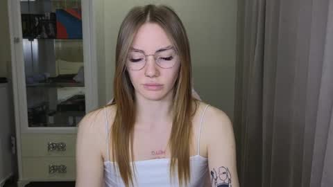 Snapshot of littlevildevil chatting on December 11, 2024, 11:19 am Eliana online show from December 11, 2024, 11:19 am