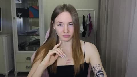 Snapshot of littlevildevil chatting on January 16, 2025, 11:15 am Eliana online show from January 16, 2025, 11:15 am