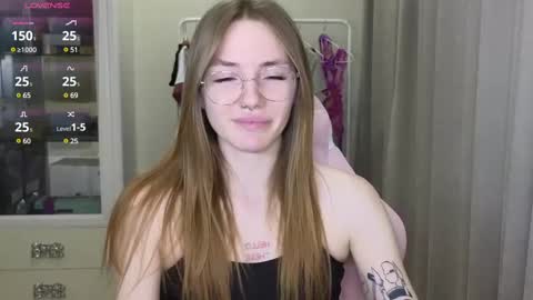 Snapshot of littlevildevil chatting on March 1, 2025, 2:23 pm Eliana online show from March 1, 2025, 2:23 pm