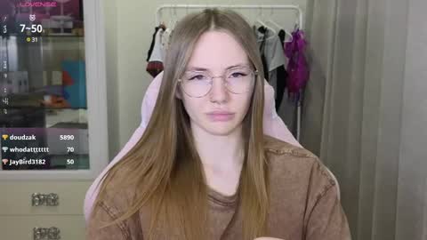 Snapshot of littlevildevil chatting on March 5, 2025, 2:23 pm Eliana online show from March 5, 2025, 2:23 pm