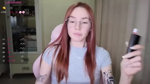 Snapshot of littlevildevil chatting on October 5, 2025, 11:19 am Eliana online show from October 5, 2025, 11:19 am