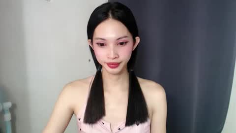 Snapshot of liviacum_ chatting on September 9, 2025, 6:24 am Lvia online show from September 9, 2025, 6:24 am