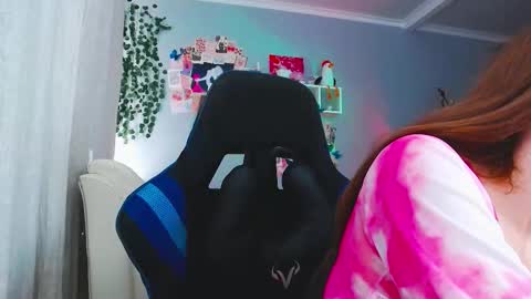 Lisa online show from October 18, 2025, 11:11 am