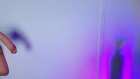 Snapshot of lizz_tender chatting on February 22, 2025, 6:52 pm Lizz online show from February 22, 2025, 6:52 pm