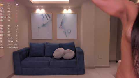 Snapshot of lizzhamilton_ chatting on February 8, 2025, 3:21 pm Lizzi online show from February 8, 2025, 3:21 pm
