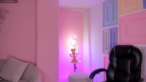 Snapshot of lizzhamilton_ chatting on September 14, 2025, 5:56 pm Lizzi online show from September 14, 2025, 5:56 pm