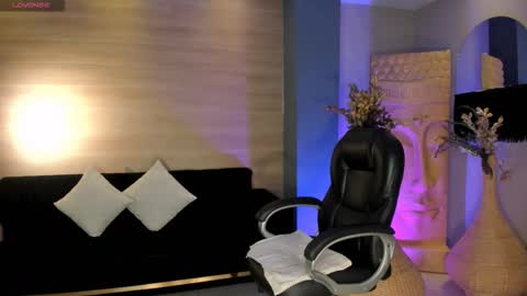 Snapshot of lizzhamilton_ chatting on September 22, 2025, 7:16 pm Lizzi online show from September 22, 2025, 7:16 pm