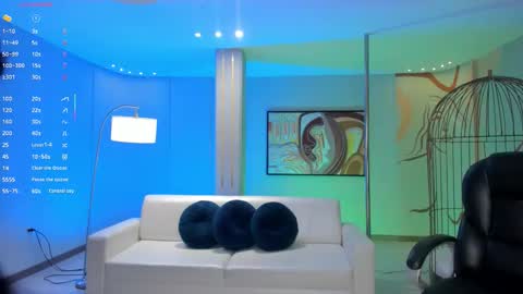Snapshot of lizzhamilton_ chatting on October 8, 2025, 9:34 pm Lizzi online show from October 8, 2025, 9:34 pm