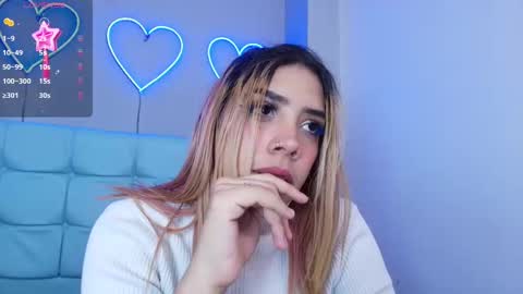 Snapshot of lizzie_evans chatting on January 18, 2025, 6:32 pm Lizzie online show from January 18, 2025, 6:32 pm
