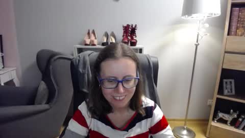 Snapshot of lizzy_sparkle chatting on October 10, 2025, 4:55 am Lizzy online show from October 10, 2025, 4:55 am