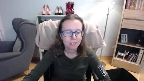 Snapshot of lizzy_sparkle chatting on October 14, 2025, 4:24 am Lizzy online show from October 14, 2025, 4:24 am