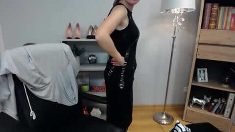 Snapshot of lizzy_sparkle chatting on October 17, 2025, 5:54 am Lizzy online show from October 17, 2025, 5:54 am