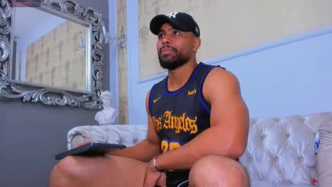 Snapshot of logansimmons chatting on September 22, 2025, 2:35 am U can call me Logan online show from September 22, 2025, 2:35 am