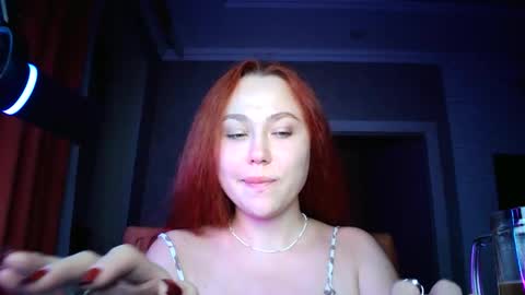 Snapshot of lolamint_ chatting on September 10, 2025, 8:31 pm Lola online show from September 10, 2025, 8:31 pm