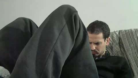 Snapshot of longnight5 chatting on January 27, 2025, 12:05 pm Alejandro Rulitos Twitter longnight55 Intagram 5longnight5 online show from January 27, 2025, 12:05 pm