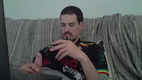 Snapshot of longnight5 chatting on January 29, 2025, 3:15 pm Alejandro Rulitos Twitter longnight55 Intagram 5longnight5 online show from January 29, 2025, 3:15 pm