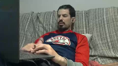 Snapshot of longnight5 chatting on February 14, 2025, 2:50 am Alejandro Rulitos Twitter longnight55 Intagram 5longnight5 online show from February 14, 2025, 2:50 am