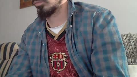 Snapshot of longnight5 chatting on March 10, 2025, 7:10 am Alejandro Rulitos Twitter longnight55 Intagram 5longnight5 online show from March 10, 2025, 7:10 am