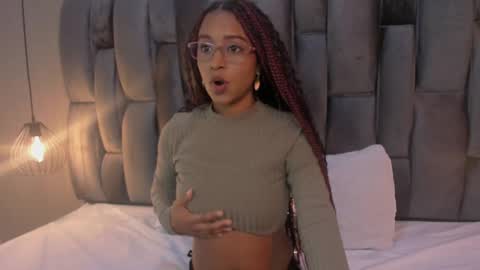 Snapshot of lorena_vieira_ chatting on March 7, 2025, 7:27 pm Lorena Vieira online show from March 7, 2025, 7:27 pm