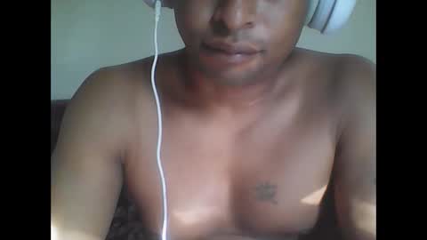 Snapshot of lostgeckoks chatting on November 8, 2025, 8:51 pm LostGeckos online show from November 8, 2025, 8:51 pm