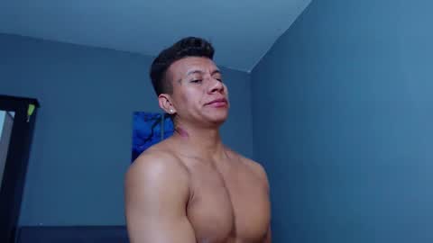 Snapshot of lothbrok_strong chatting on December 29, 2024, 4:27 am lothbrok online show from December 29, 2024, 4:27 am