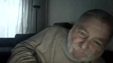 Snapshot of louis_chokdee chatting on December 6, 2024, 3:00 pm louis_chokdee online show from December 6, 2024, 3:00 pm