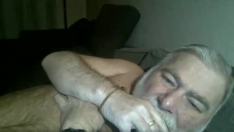 Snapshot of louis_chokdee chatting on December 21, 2024, 5:51 pm louis_chokdee online show from December 21, 2024, 5:51 pm