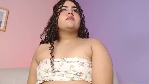 Snapshot of lourdes_moon22 chatting on October 17, 2025, 2:30 pm lourdes_moon22 online show from October 17, 2025, 2:30 pm