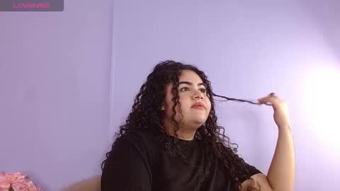 Snapshot of lourdes_moon22 chatting on October 22, 2025, 1:22 pm lourdes_moon22 online show from October 22, 2025, 1:22 pm