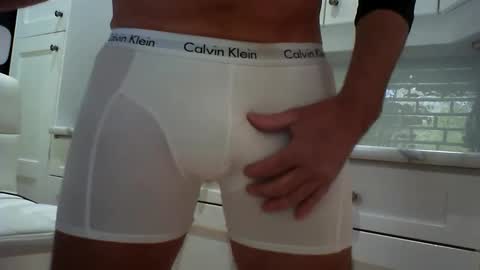 lovehairyone online show from January 6, 2025, 8:50 pm