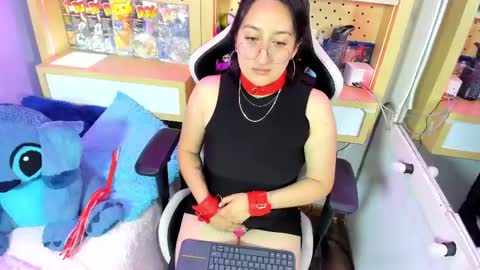 Snapshot of lovely_chloe19 chatting on January 24, 2025, 2:30 pm Chloe online show from January 24, 2025, 2:30 pm