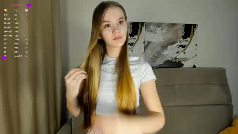 lovelygracee online show from September 30, 2025, 5:18 pm