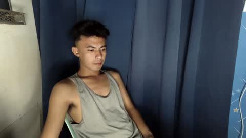 Snapshot of lovetosuckxox chatting on March 5, 2025, 12:33 pm lovetosuckxox online show from March 5, 2025, 12:33 pm