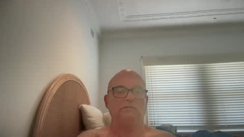 Snapshot of lucas10004 chatting on January 24, 2025, 3:32 am lucas10004 online show from January 24, 2025, 3:32 am