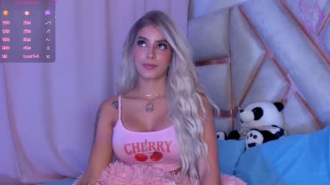 Snapshot of luciajhonnes chatting on November 5, 2025, 11:05 pm LuciaJhonnes online show from November 5, 2025, 11:05 pm