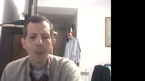 Snapshot of lucianoaxel chatting on December 22, 2024, 1:23 am Luciano online show from December 22, 2024, 1:23 am