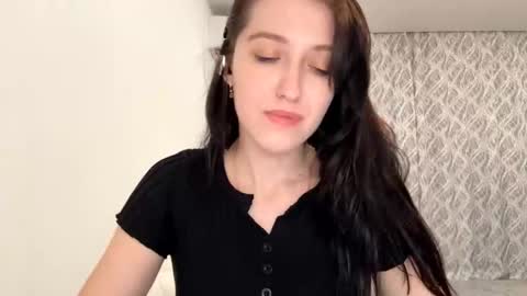 Snapshot of lucibeveridge chatting on October 30, 2025, 4:19 pm Mary online show from October 30, 2025, 4:19 pm