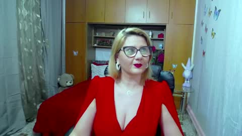 Snapshot of lucillefenlys chatting on January 25, 2025, 5:18 am Lucille Fenly online show from January 25, 2025, 5:18 am