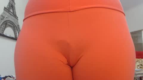 Snapshot of luckyanabella chatting on October 19, 2025, 11:00 am Ana online show from October 19, 2025, 11:00 am