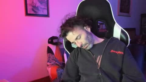 Snapshot of luckydrakex chatting on December 21, 2024, 10:40 pm Lucky online show from December 21, 2024, 10:40 pm