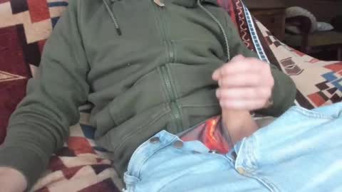 Snapshot of luckydrakex chatting on January 6, 2025, 3:40 pm Lucky online show from January 6, 2025, 3:40 pm