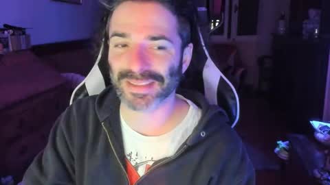 Snapshot of luckydrakex chatting on January 20, 2025, 9:11 pm Lucky online show from January 20, 2025, 9:11 pm