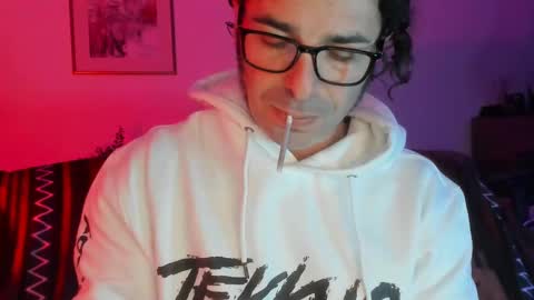 Snapshot of luckydrakex chatting on February 19, 2025, 7:05 pm Lucky online show from February 19, 2025, 7:05 pm