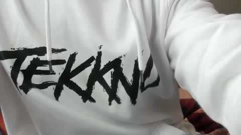 Snapshot of luckydrakex chatting on February 22, 2025, 10:18 am Lucky online show from February 22, 2025, 10:18 am