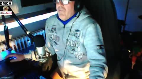 Snapshot of luckyfreak1 chatting on January 1, 2025, 5:54 am call me Stefan online show from January 1, 2025, 5:54 am