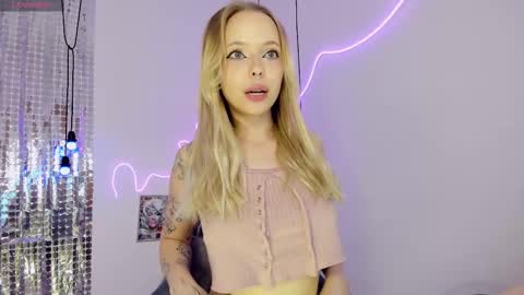 Lucy online show from November 20, 2025, 1:55 pm