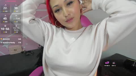 Snapshot of lucy_beatifull chatting on January 6, 2025, 11:18 am lucy_beatifull online show from January 6, 2025, 11:18 am